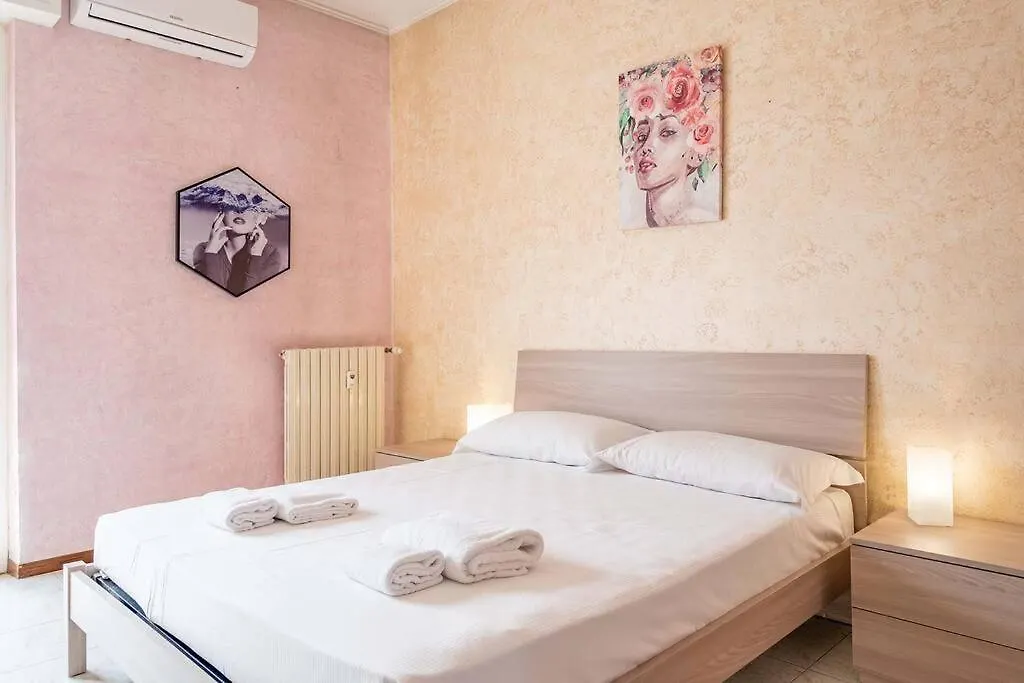 Guest Planet - Intero Bilocale Crescenzago M2 Apartment Milan